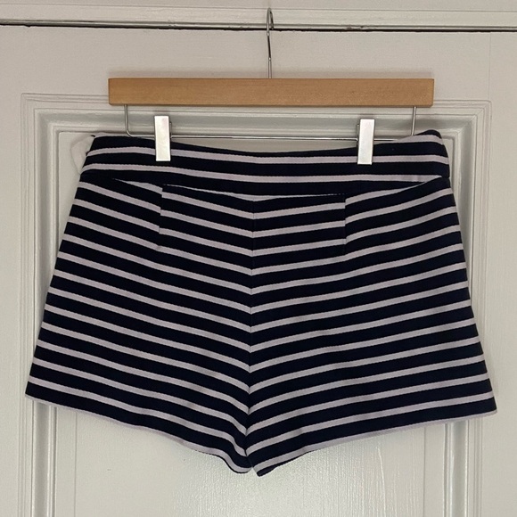 J. Crew 100% Cotton Costal Navy & White Striped Shorts w/ Button & Side Zip 10 - Picture 2 of 8